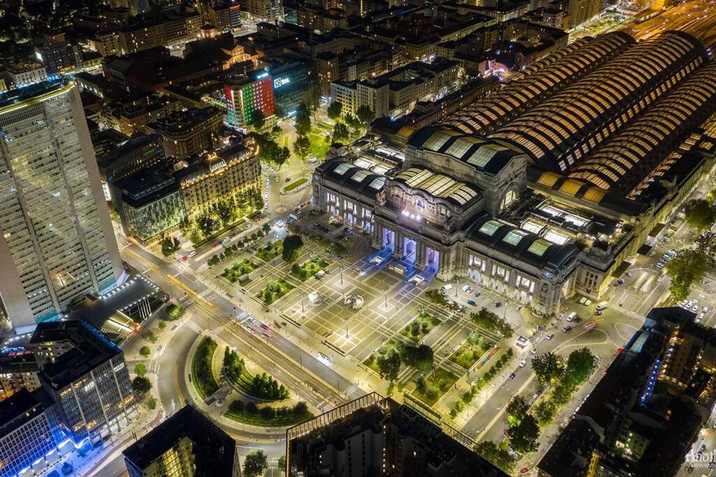 Appartamento - Stazione Centrale ميلان المظهر الخارجي الصورة