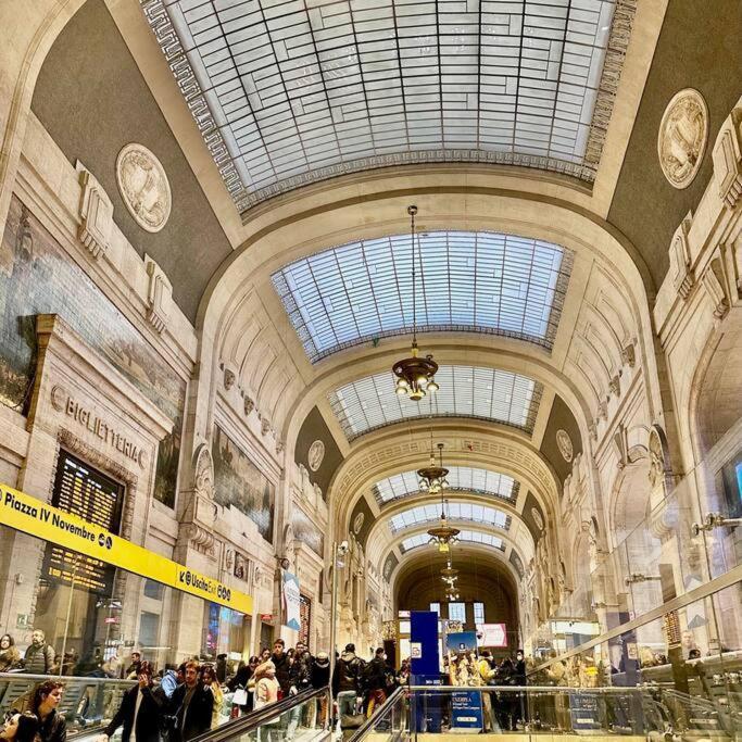 Appartamento - Stazione Centrale ميلان المظهر الخارجي الصورة