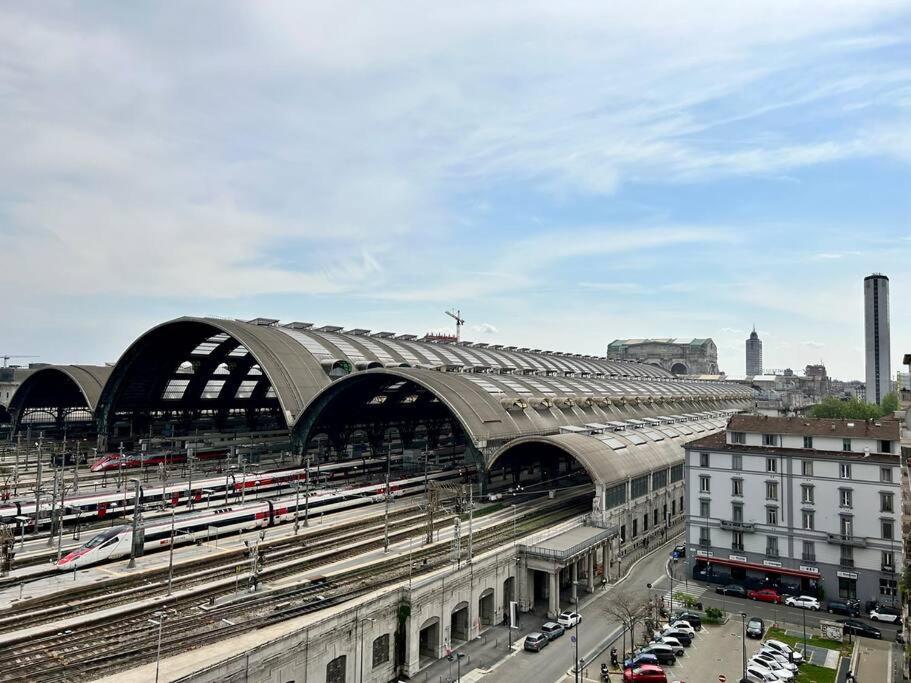 Appartamento - Stazione Centrale ميلان المظهر الخارجي الصورة
